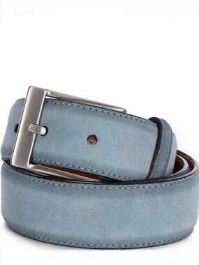 Magnanni TELANTE
Men's color: Sky Blue Suede Belt Sz 34 gently used